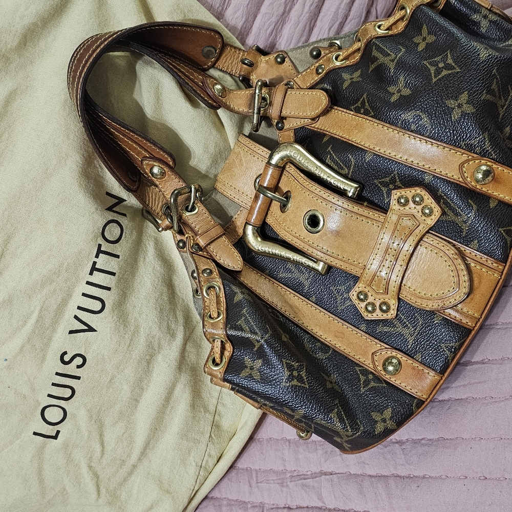 Louis Vuitton Monogram Vintage Theda Retired Bag Purse